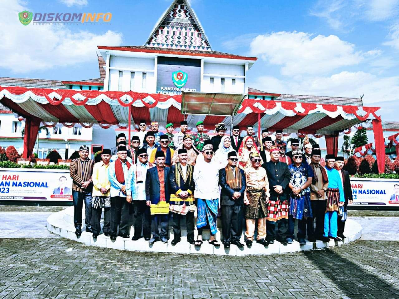 Pimpin Upacara Hardiknas 2023, Bupati Tapsel : Selamat Hari Pendidikan Nasional 