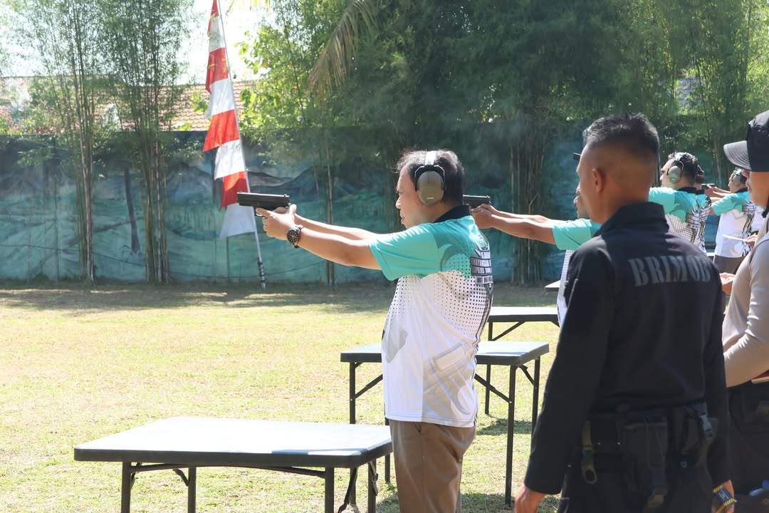 Sambut HUT Bhayangkara ke-79, Wabup Jafar Hadiri Kejuaraan Menembak Kapolres Tapsel Cup