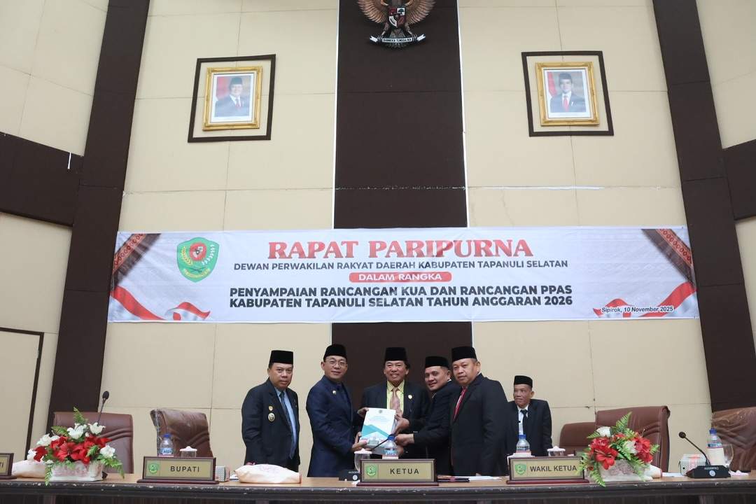 Bupati Tapsel Sampaikan Rancangan KUA–PPAS 2026 ke DPRD