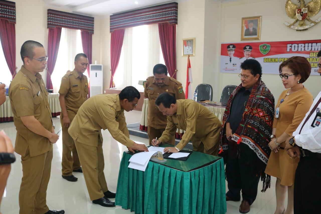 Bupati Tapsel Tandatangani MOU dengan Ditjen Perbendaharaan Provsu