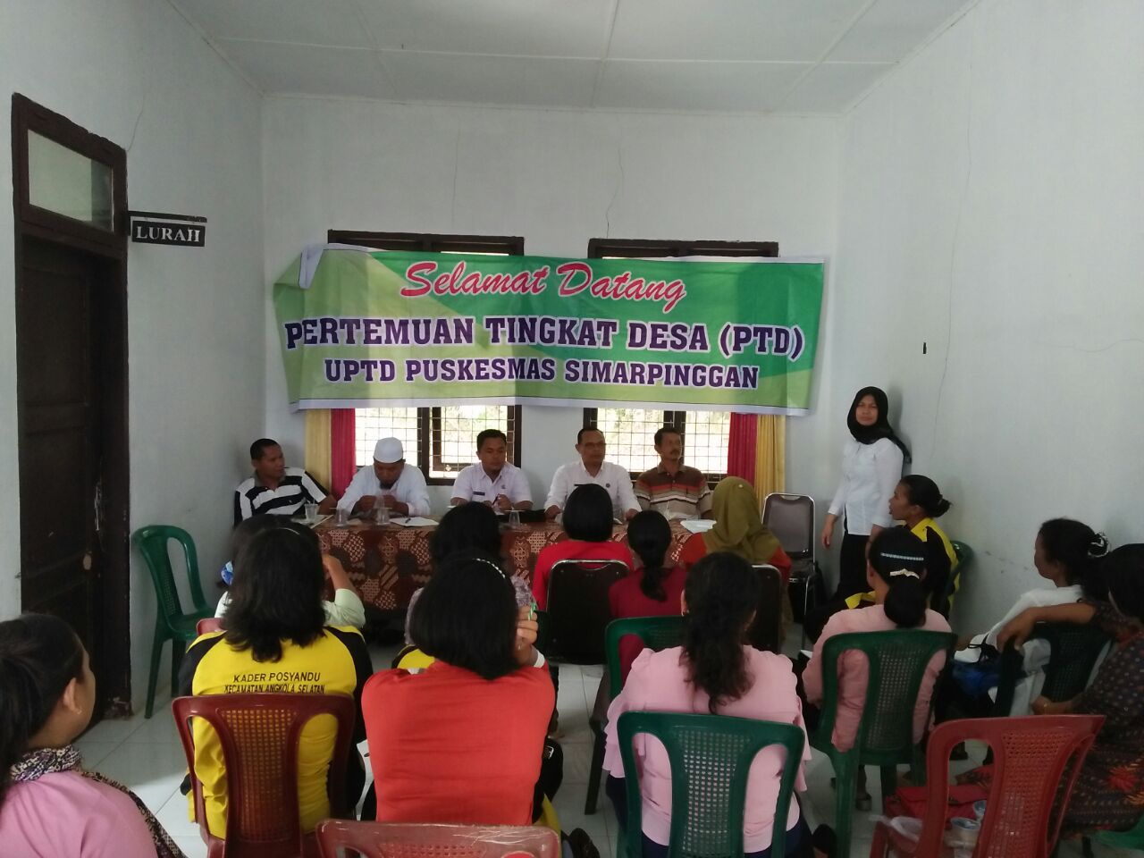 Lurah Tapian Nauli Pimpin Pertemuan Pertemuan Tingkat Desa/Kelurahan